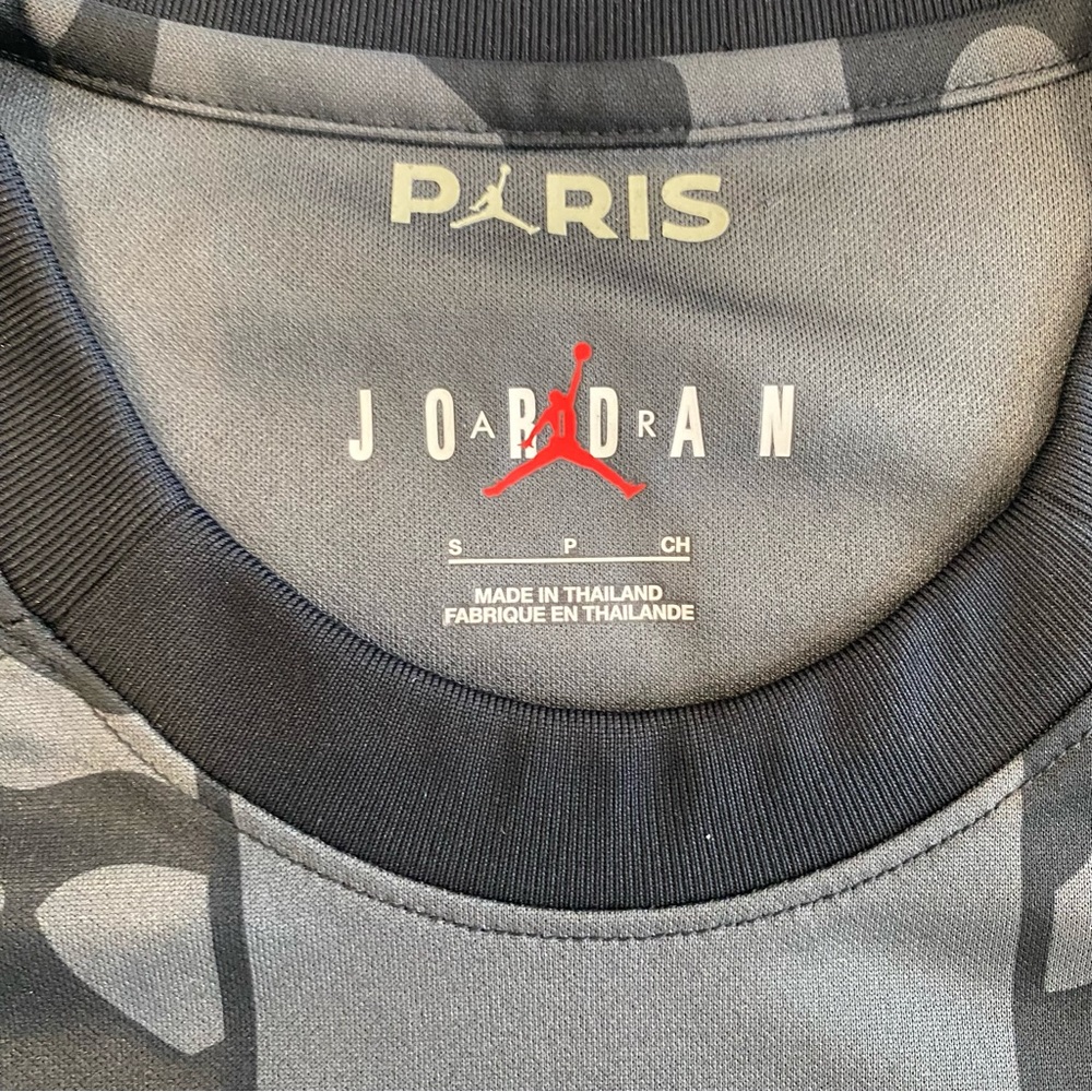 Auth Nike Jordan Men’s Paris Saint-Germain 2023/24 Stadium Jersey - Picture 11 of 13